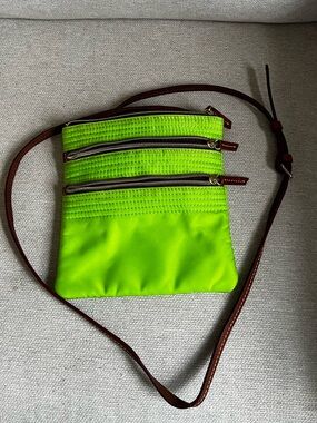 Dooney & Bourke crossbody bag